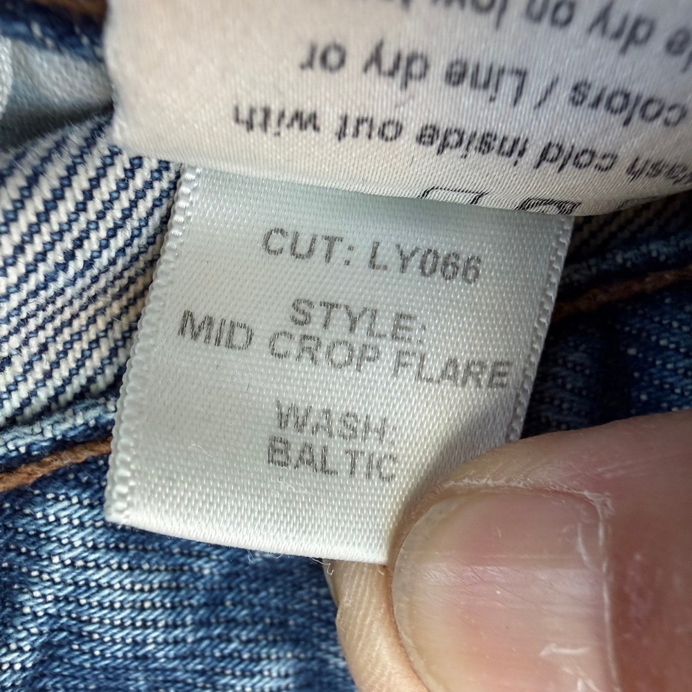 Reformation Mid Crop Flare Jeans Baltic Wash Blue Button Fly Raw Hem Size 28 - Picture 11 of 12